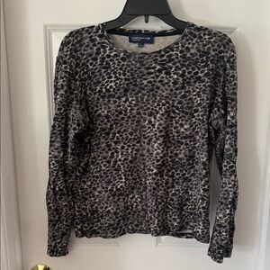 Jones New York Sigbature Gray and Black Leopard-Print Long Sleeve Tee